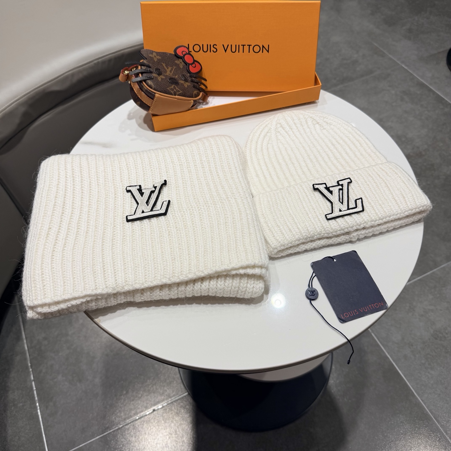 Louis Vuitton Wool Set: Fox Fur Hat, Scarf, and Gloves - Unisex Winter Accessory