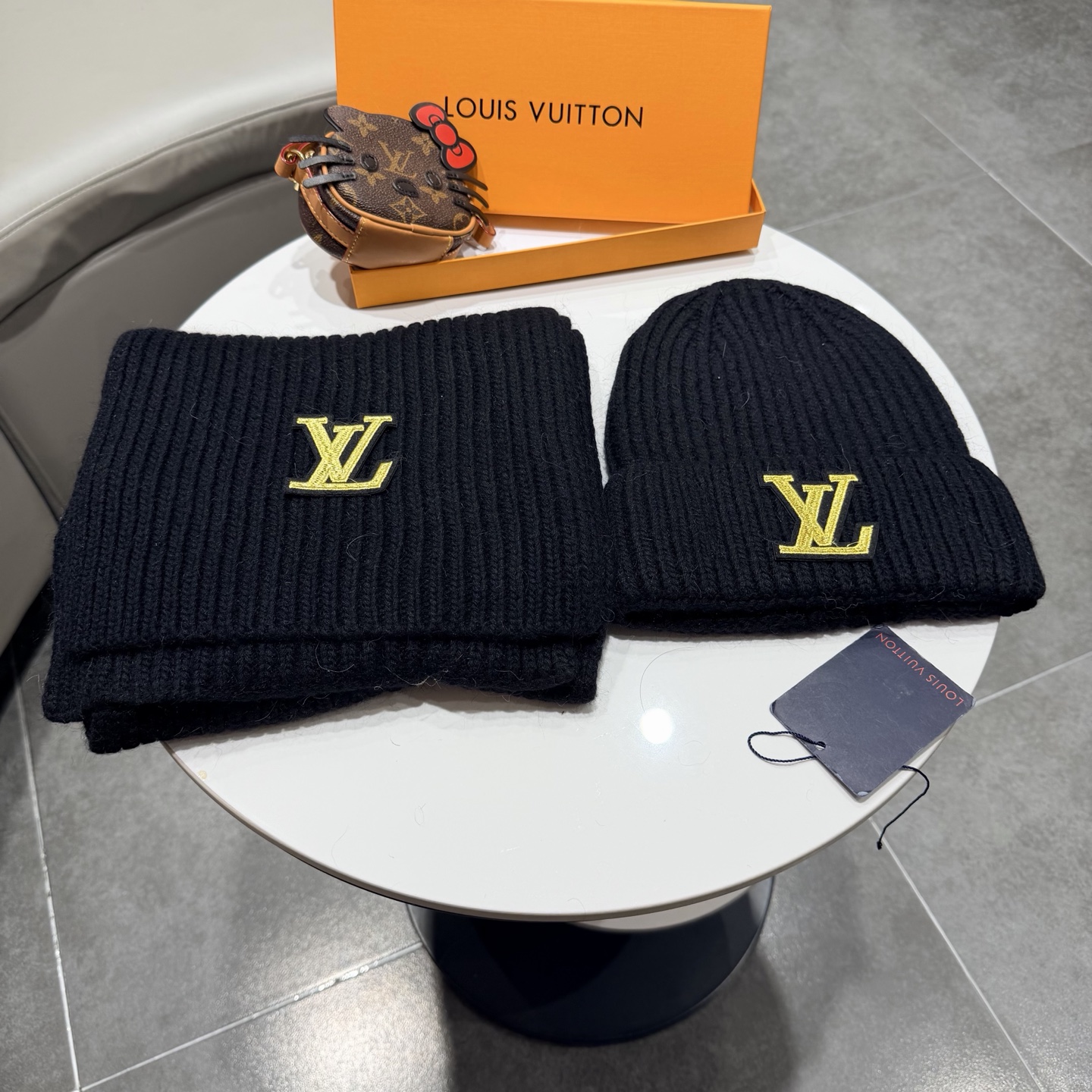 Louis Vuitton Wool Set: Fox Fur Hat, Scarf & Gloves - Unisex Winter Style