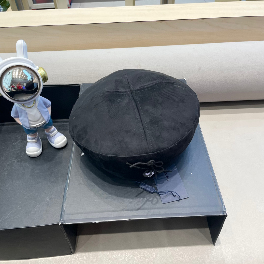 普拉达Prada贝雷帽女秋冬款新款显脸小韩系南瓜帽棕色画家帽春秋八角帽子
