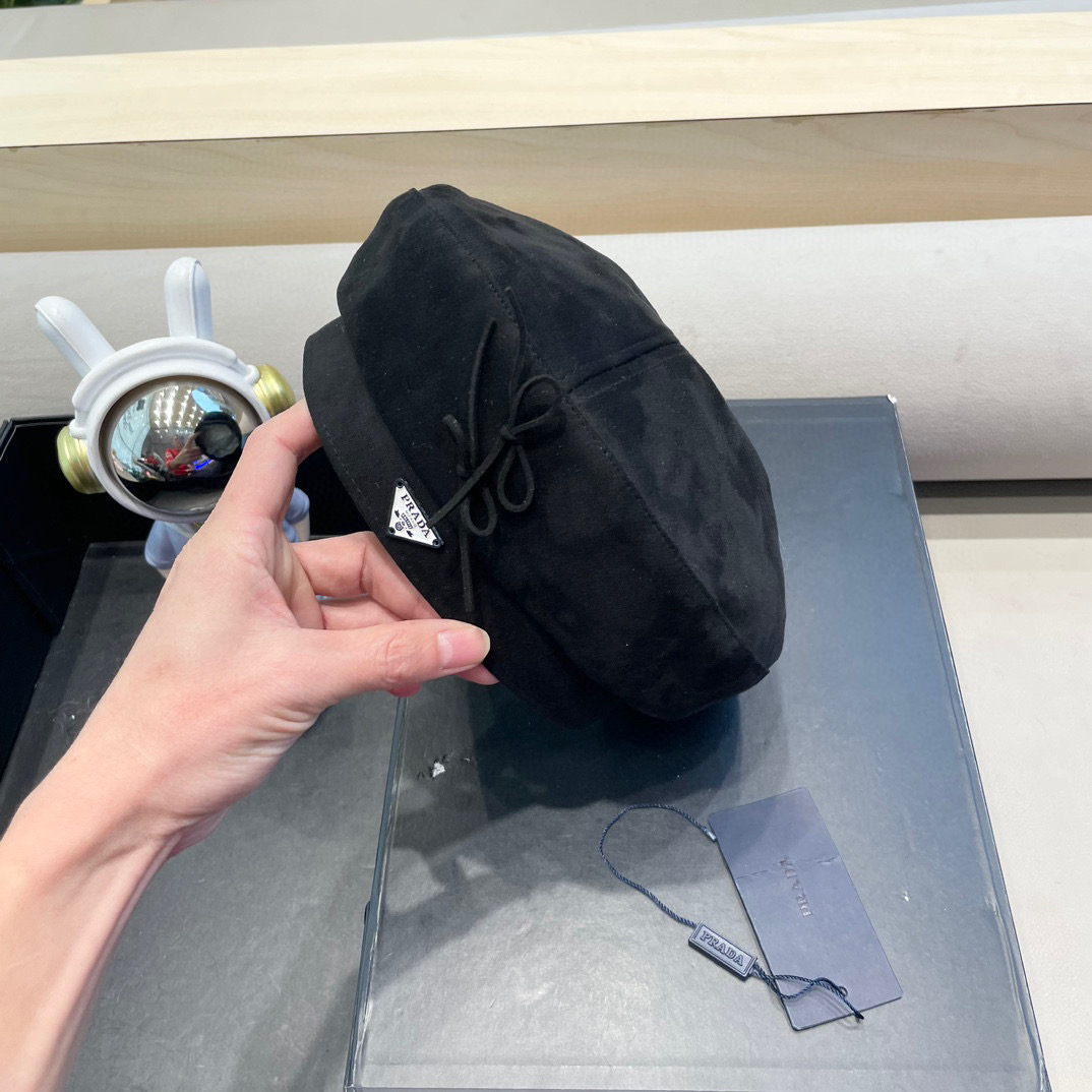 普拉达Prada贝雷帽女秋冬款新款显脸小韩系南瓜帽棕色画家帽春秋八角帽子