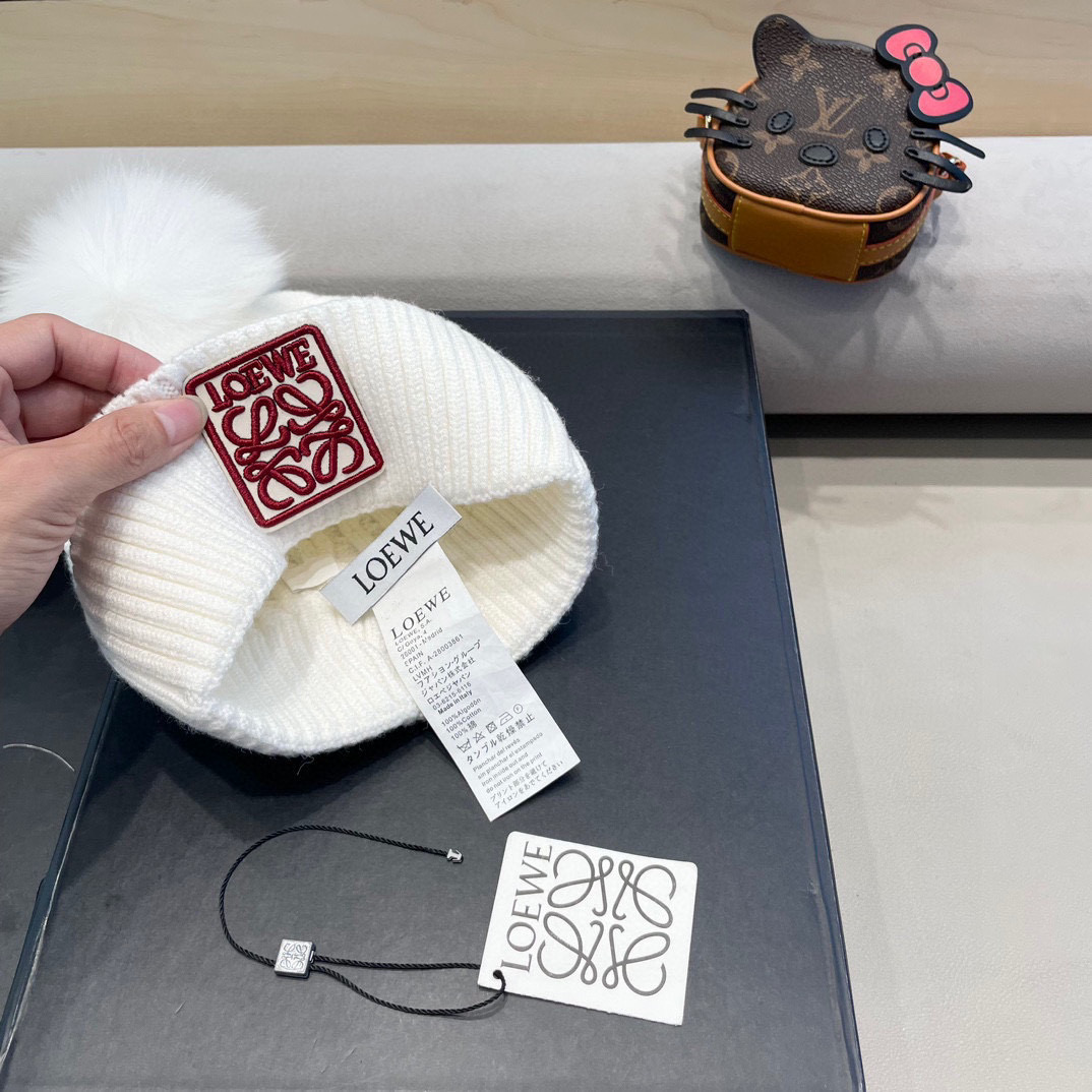 【LOEWE罗意威】早秋简约针织毛线帽，毛绒材质，非常百搭
