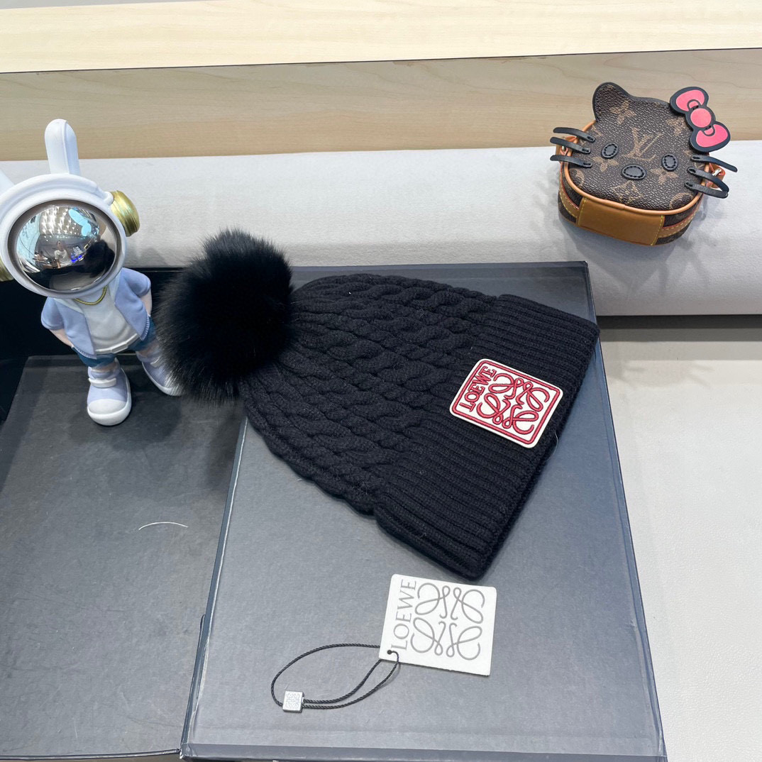 【LOEWE罗意威】早秋简约针织毛线帽，毛绒材质，非常百搭