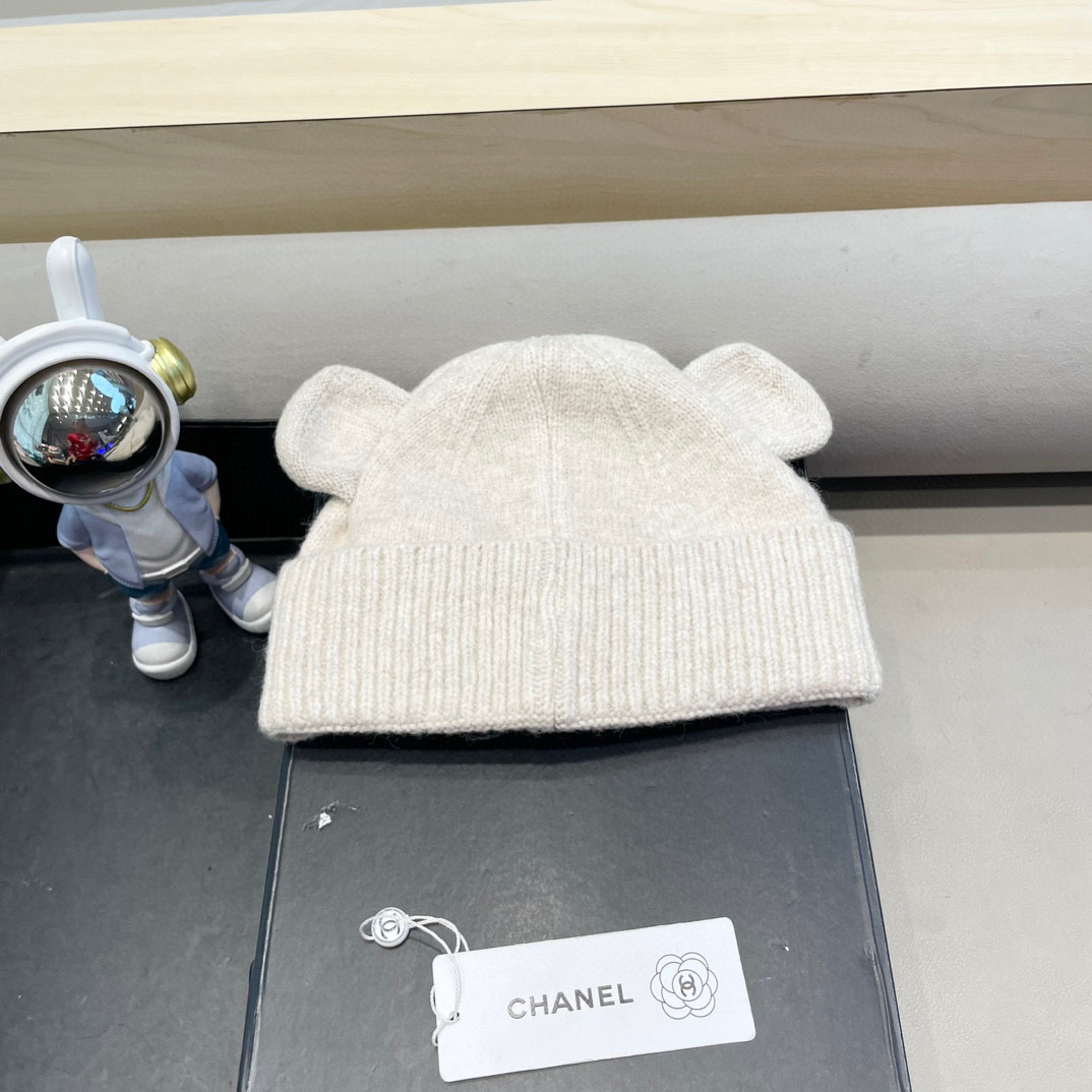 Chanel小熊耳朵针织帽女冬显脸小毛线帽保暖护耳大头围加厚新款可爱冷帽