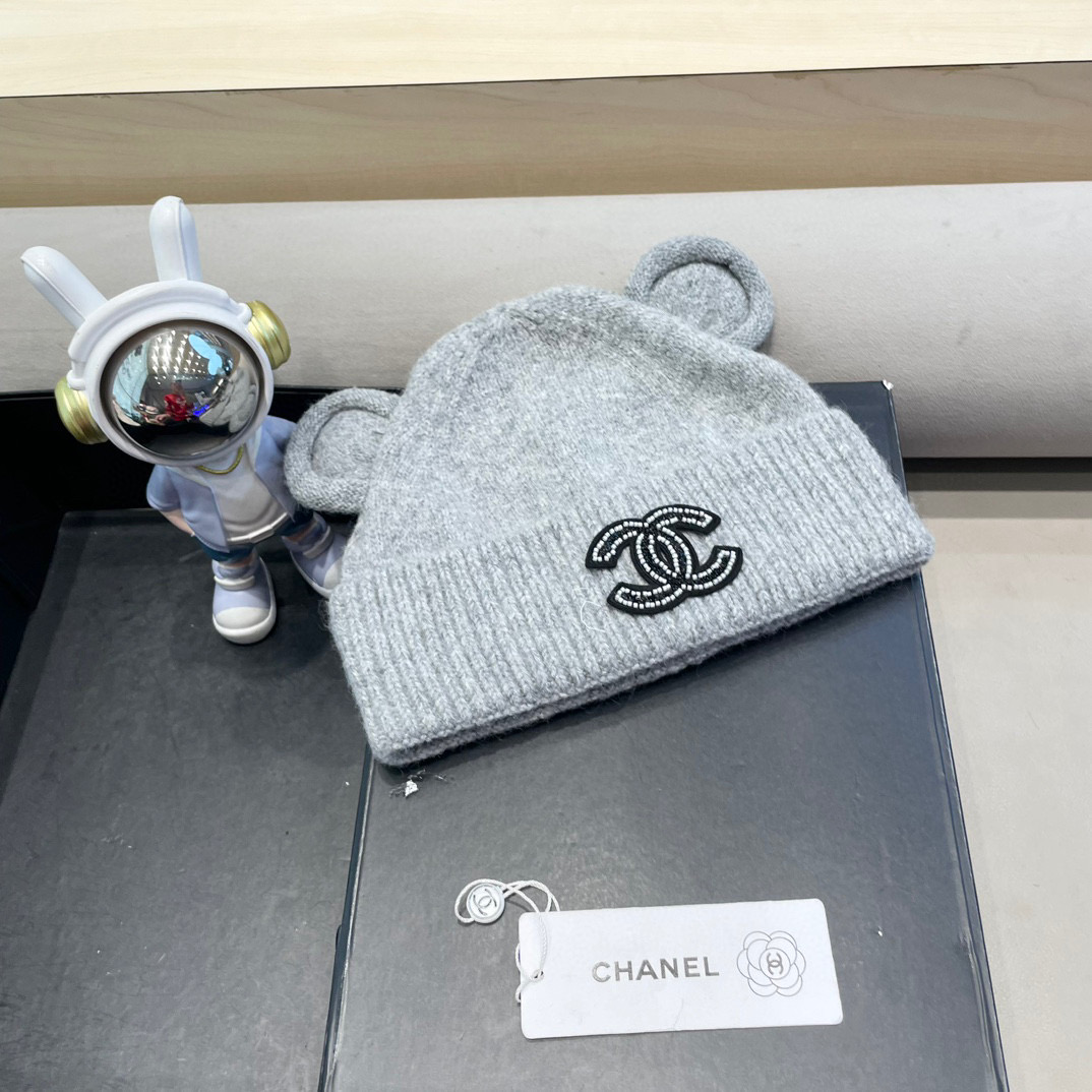 Chanel小熊耳朵针织帽女冬显脸小毛线帽保暖护耳大头围加厚新款可爱冷帽