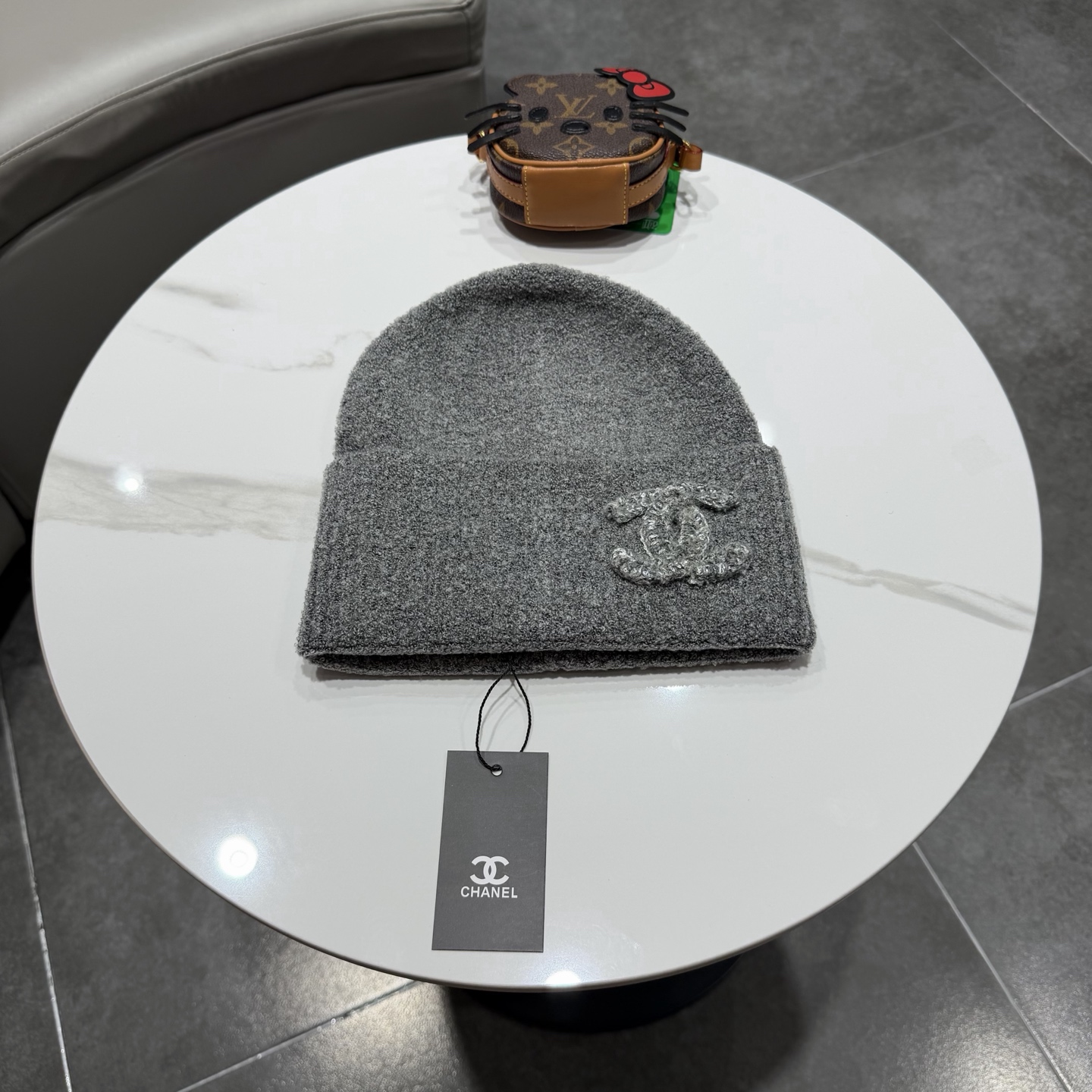 Chanel官网品质香奈儿秋冬网红时尚博主推荐款毛线帽，小红书爆款，手感超柔软舒适的针织线帽，弹性极佳！