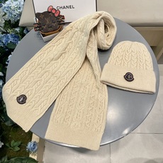Moncler 蒙口套装秋冬款翻边羊毛针织毛线帽 高品质定制!这款必定是极简主义的最爱 干净,利索,时尚百搭,绝对不挑脸 Moncler 蒙口套装秋冬款翻边羊毛针织毛线帽 高品质定制!这款必定是极简主义的最爱 干净,利索,时尚百搭,绝对不挑脸