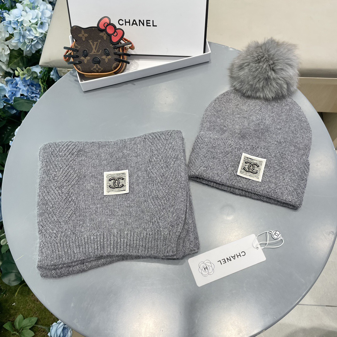 Chanel Wool Hat and Scarf Set with Fox Fur Pom-Pom - Winter Essential
