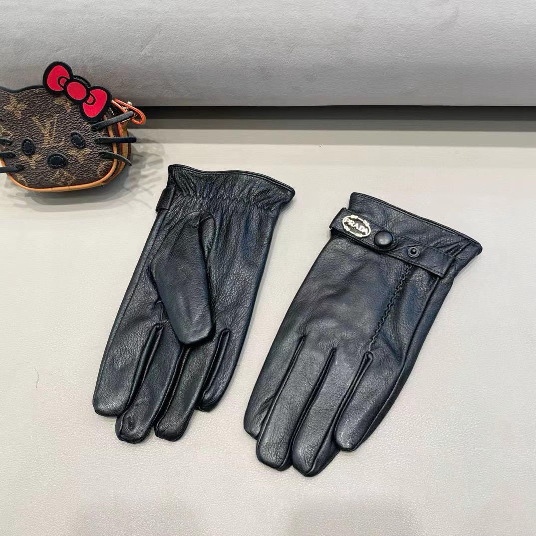 NO:618232,PRADA men's new sheepskin gloves, fashionable gloves, warm in autumn and winter with velvet lining, classic and simple, super comfortable, soft and versatile!  Size XL, XXL gloves, gloves, prada, prada, sheepskin, gloves19860909PRADA普拉达男款新品羊皮手套,时尚手套,秋冬保暖加绒内里,经典简洁上手超舒适柔软、百搭！码数XL,XXL手套,手套,prada,prada,sheepskin,gloves,accessory