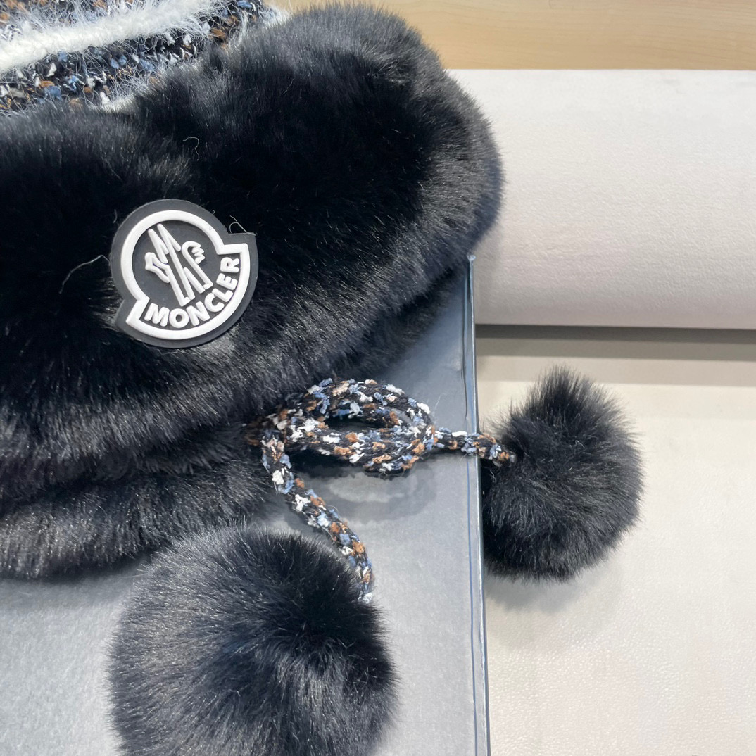 moncler 帽子女秋冬韩版可爱鹿角毛球护耳毛绒帽圣诞加厚东北雷锋帽骑车帽