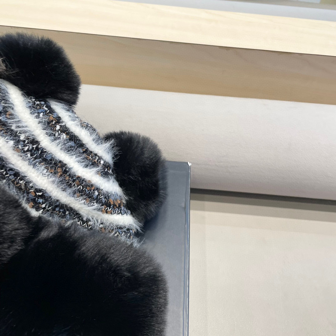 moncler 帽子女秋冬韩版可爱鹿角毛球护耳毛绒帽圣诞加厚东北雷锋帽骑车帽