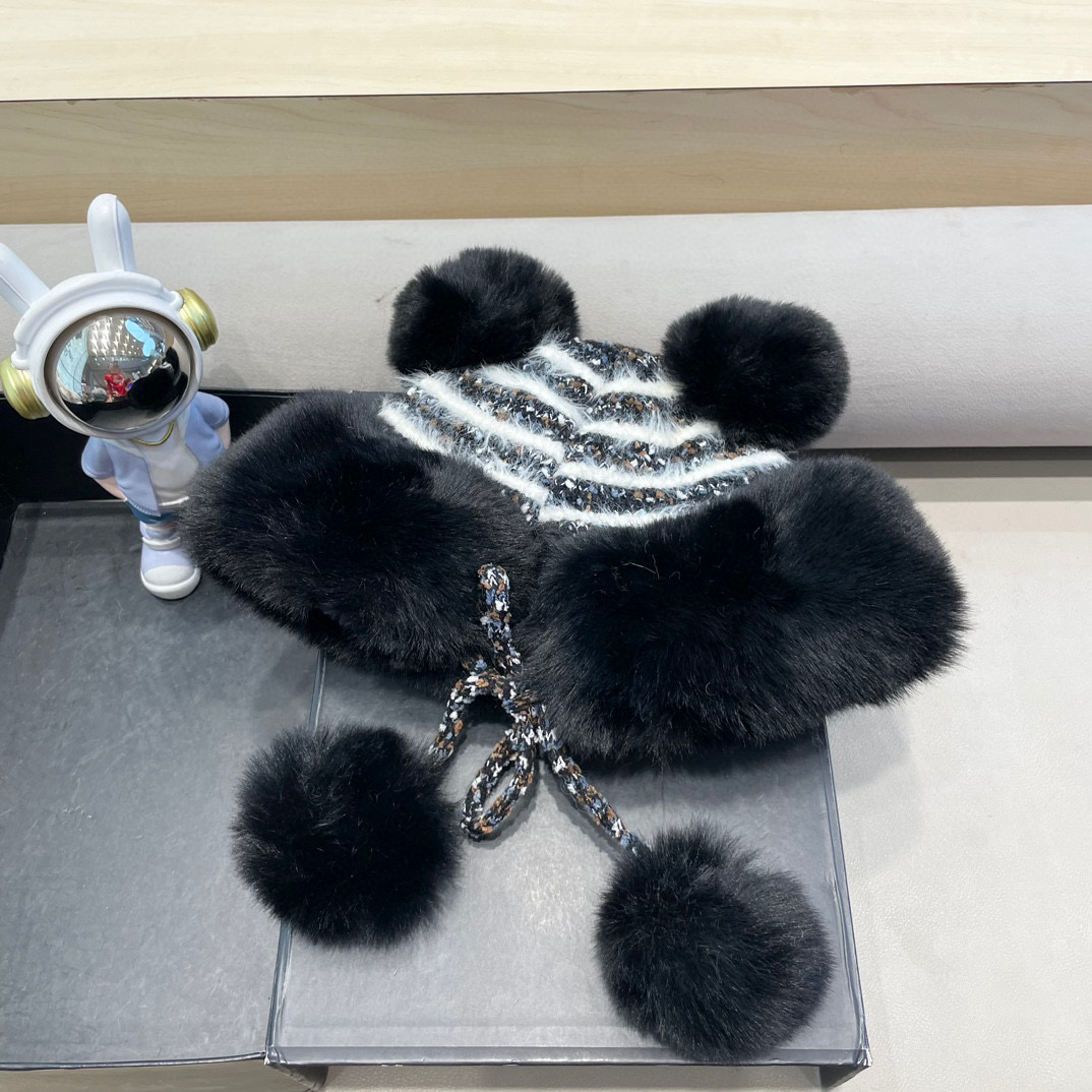moncler 帽子女秋冬韩版可爱鹿角毛球护耳毛绒帽圣诞加厚东北雷锋帽骑车帽