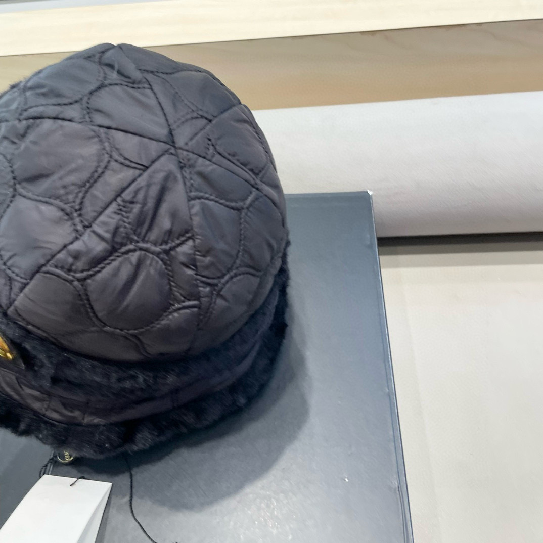 Gucci 毛绒帽子2025新款秋冬季百搭显脸小保暖渔夫帽女士日系网红水桶帽