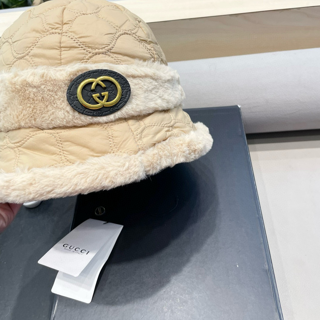 Gucci 毛绒帽子2025新款秋冬季百搭显脸小保暖渔夫帽女士日系网红水桶帽