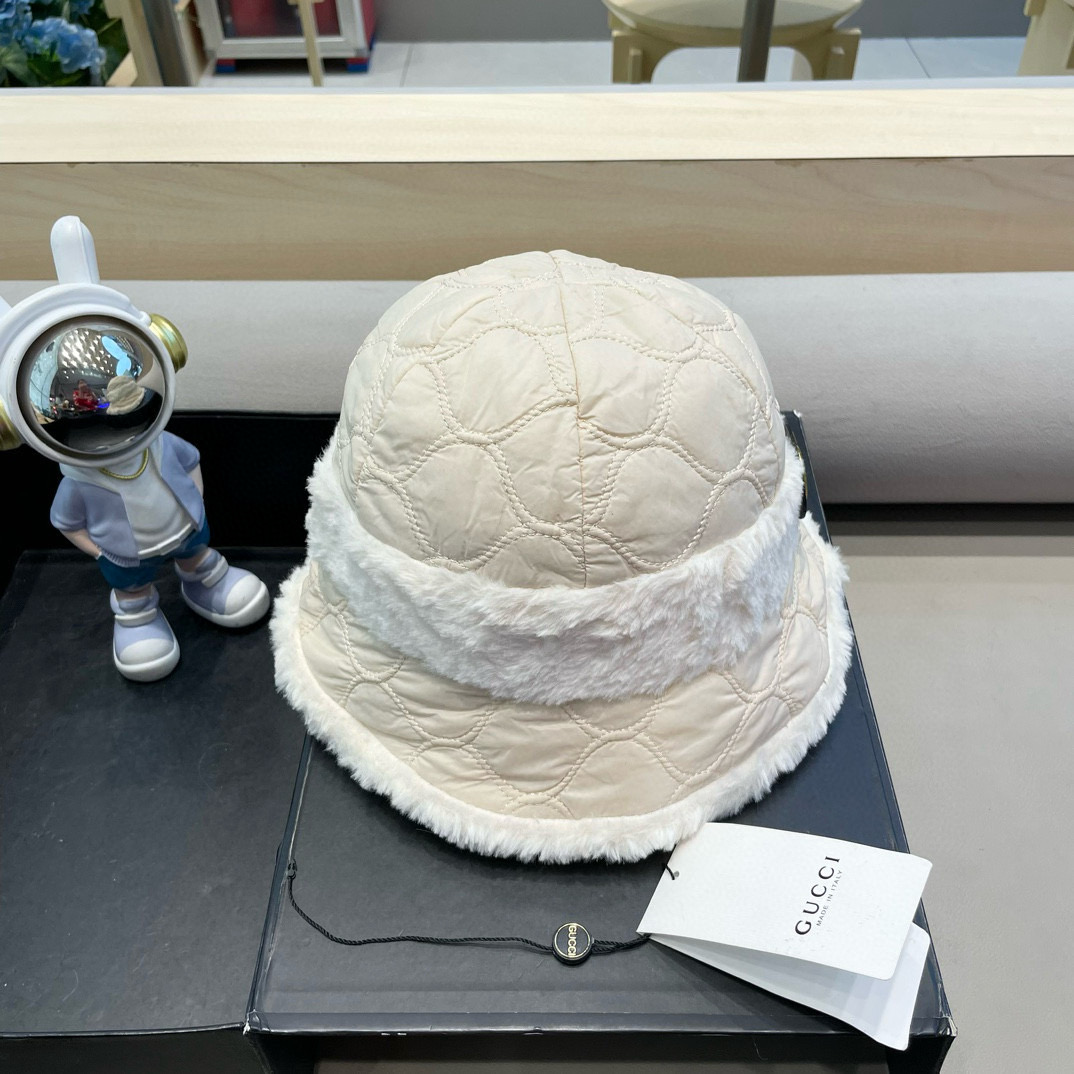 Gucci 毛绒帽子2025新款秋冬季百搭显脸小保暖渔夫帽女士日系网红水桶帽