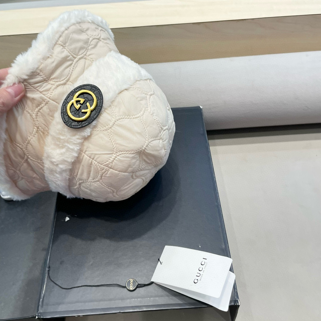 Gucci 毛绒帽子2025新款秋冬季百搭显脸小保暖渔夫帽女士日系网红水桶帽