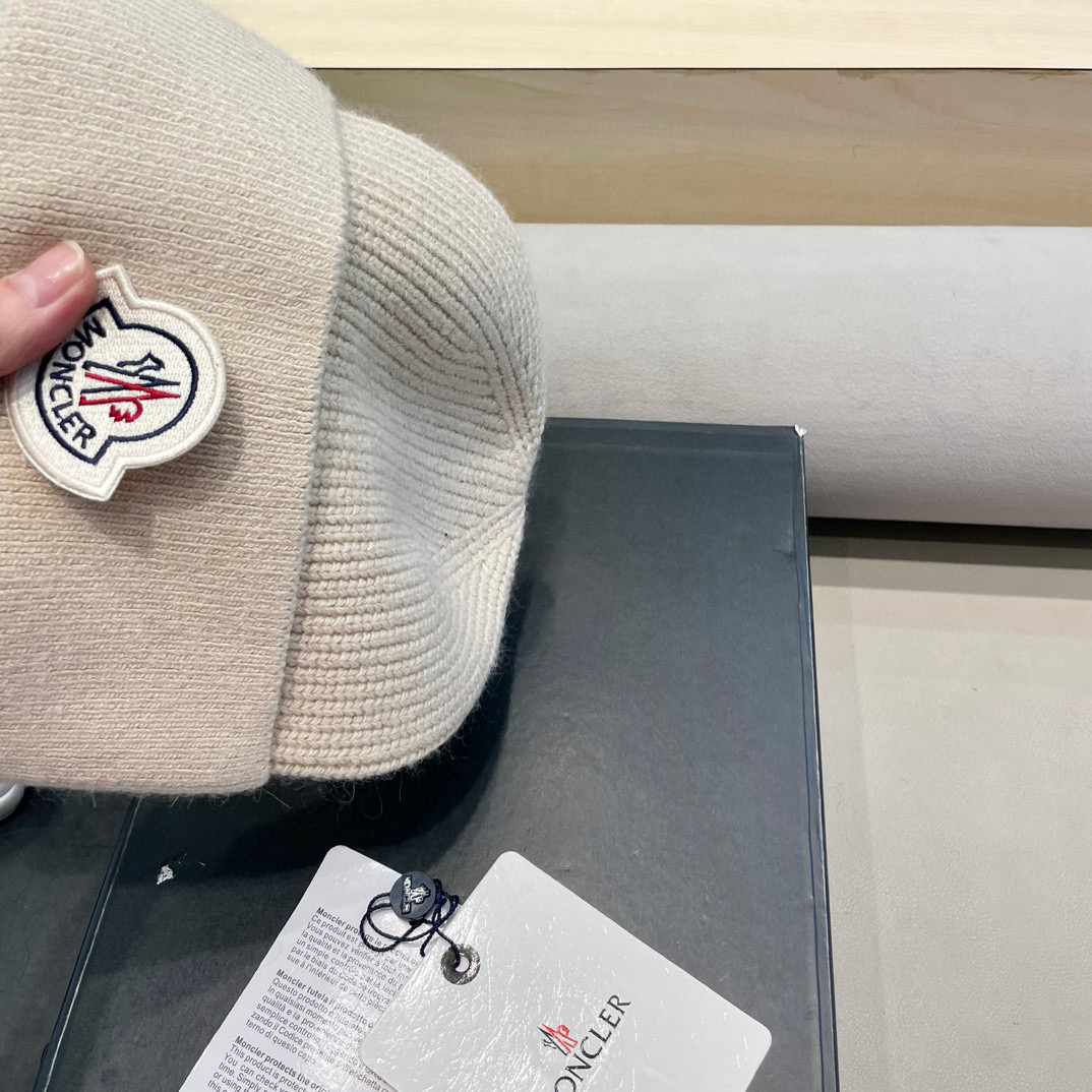 moncler高品质100绵羊🐑毛加兔毛帽子女秋冬保暖护耳针织帽大头围显脸小
