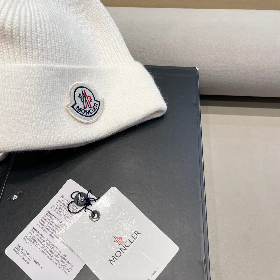 moncler高品质100绵羊🐑毛加兔毛帽子女秋冬保暖护耳针织帽大头围显脸小