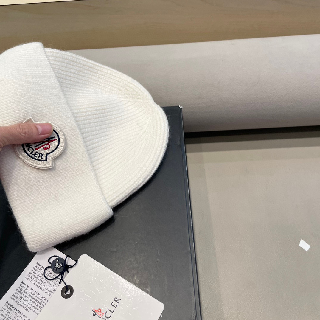 moncler高品质100绵羊🐑毛加兔毛帽子女秋冬保暖护耳针织帽大头围显脸小
