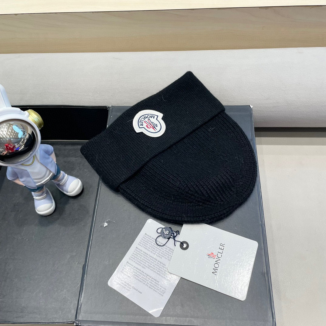 moncler高品质100绵羊🐑毛加兔毛帽子女秋冬保暖护耳针织帽大头围显脸小