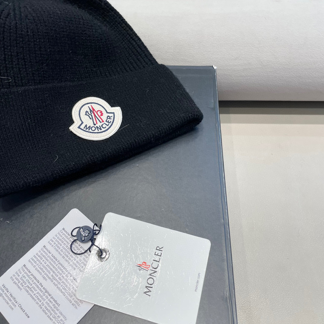 moncler高品质100绵羊🐑毛加兔毛帽子女秋冬保暖护耳针织帽大头围显脸小