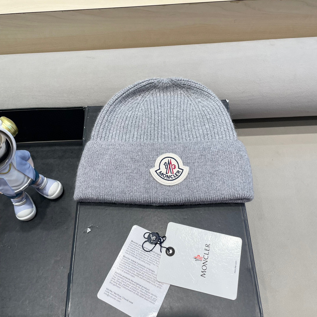 moncler高品质100绵羊🐑毛加兔毛帽子女秋冬保暖护耳针织帽大头围显脸小