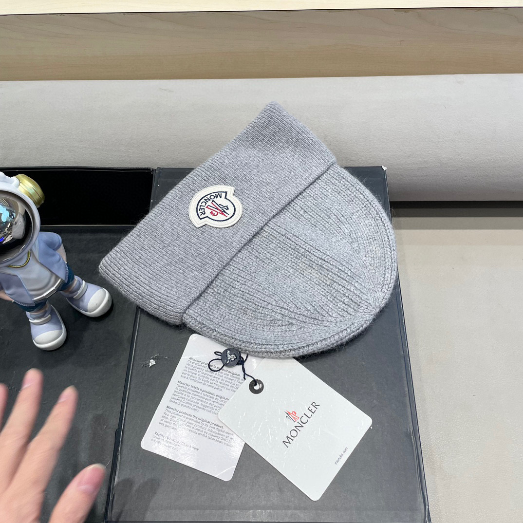 moncler高品质100绵羊🐑毛加兔毛帽子女秋冬保暖护耳针织帽大头围显脸小