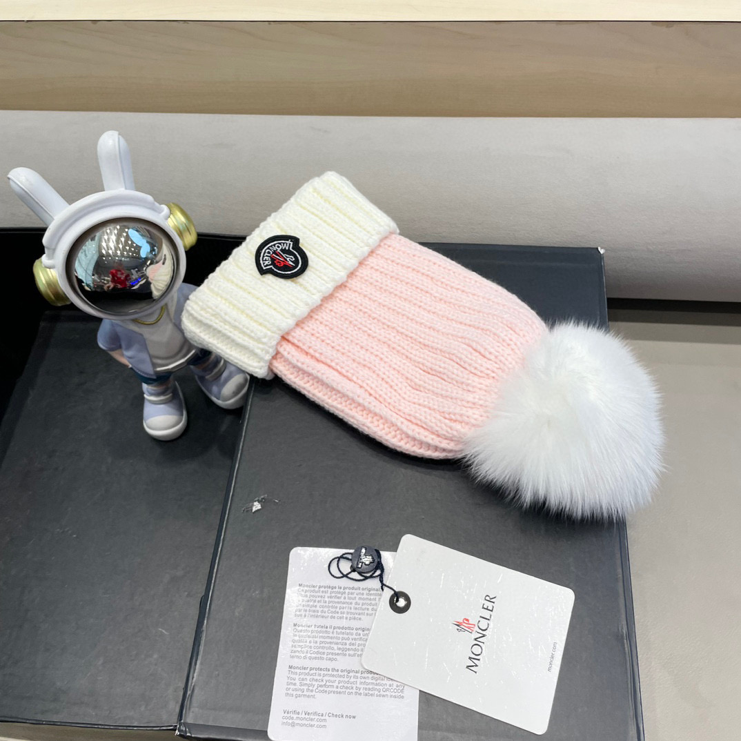 moncler法国定制标冬季保暖针织帽女时髦百搭狐狸毛球拼色可爱毛线帽子