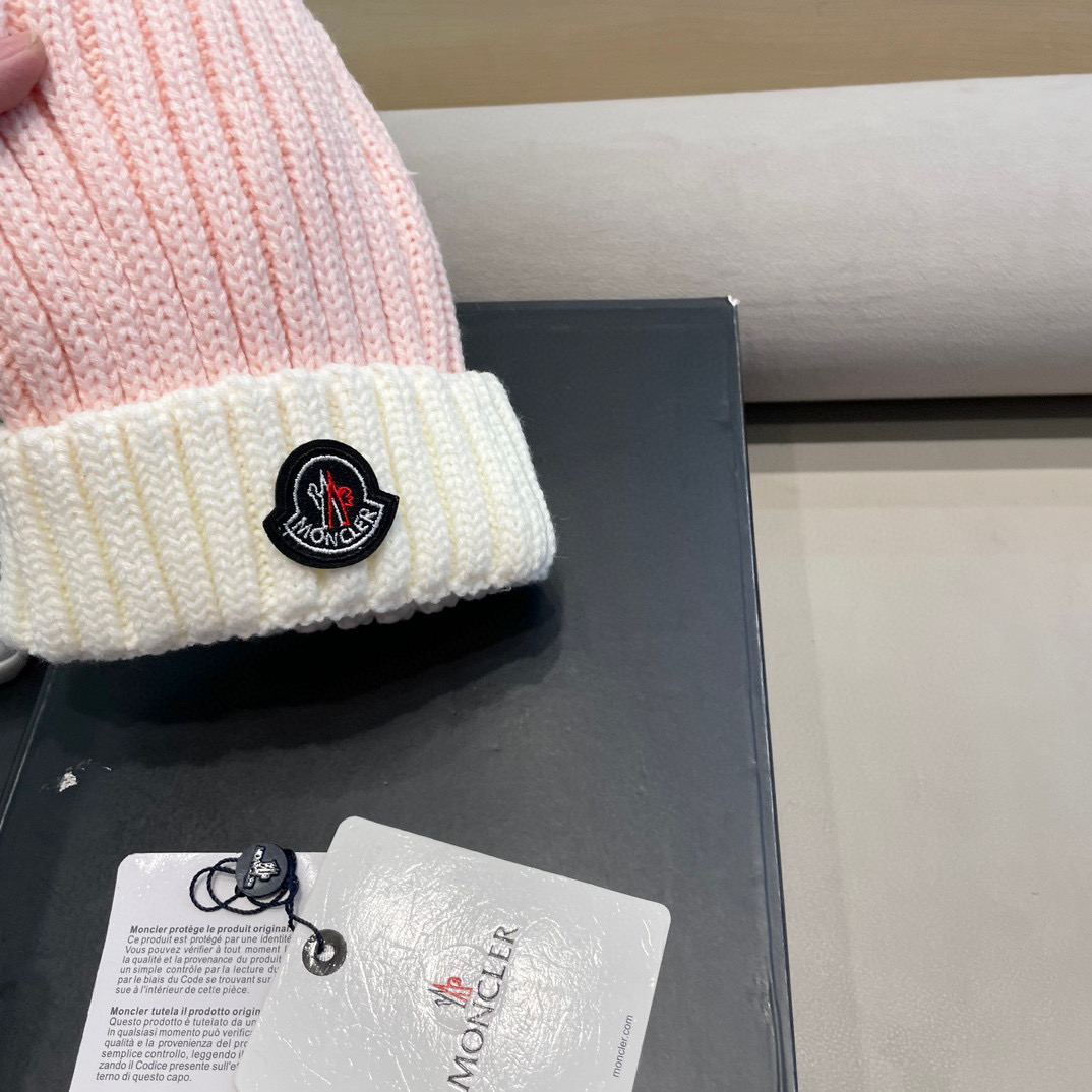moncler法国定制标冬季保暖针织帽女时髦百搭狐狸毛球拼色可爱毛线帽子