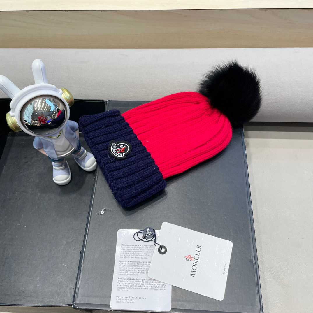 moncler法国定制标冬季保暖针织帽女时髦百搭狐狸毛球拼色可爱毛线帽子