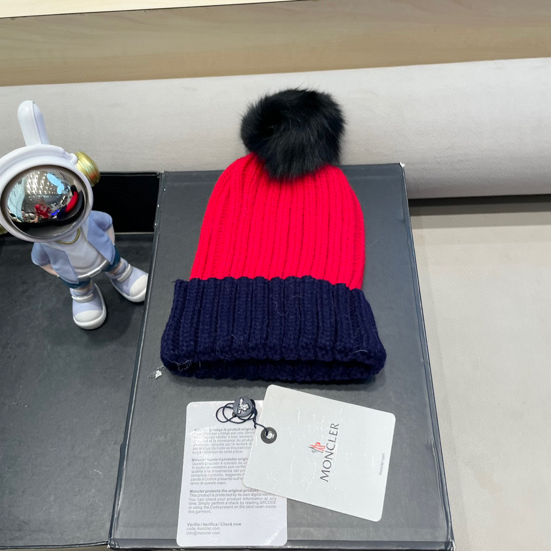 moncler法国定制标冬季保暖针织帽女时髦百搭狐狸毛球拼色可爱毛线帽子