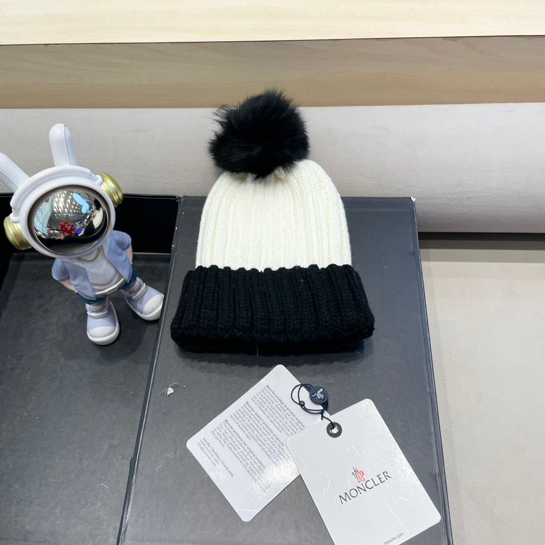 moncler法国定制标冬季保暖针织帽女时髦百搭狐狸毛球拼色可爱毛线帽子