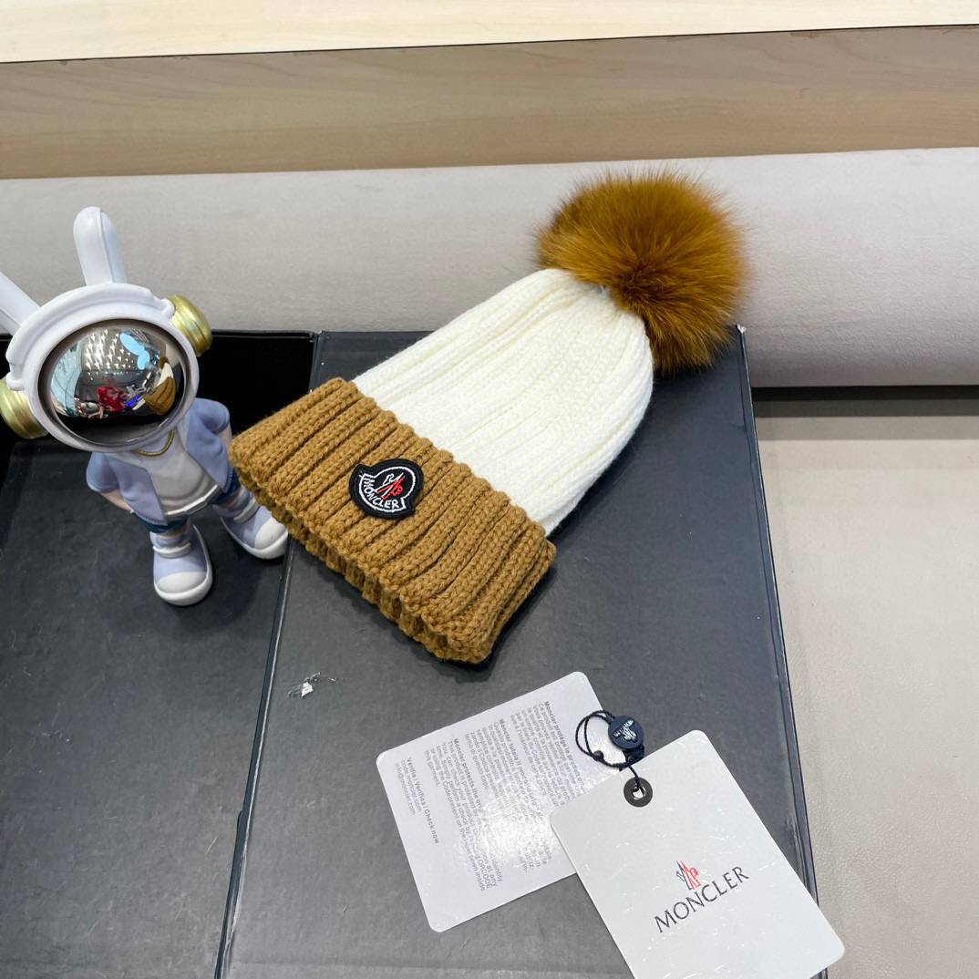 moncler法国定制标冬季保暖针织帽女时髦百搭狐狸毛球拼色可爱毛线帽子