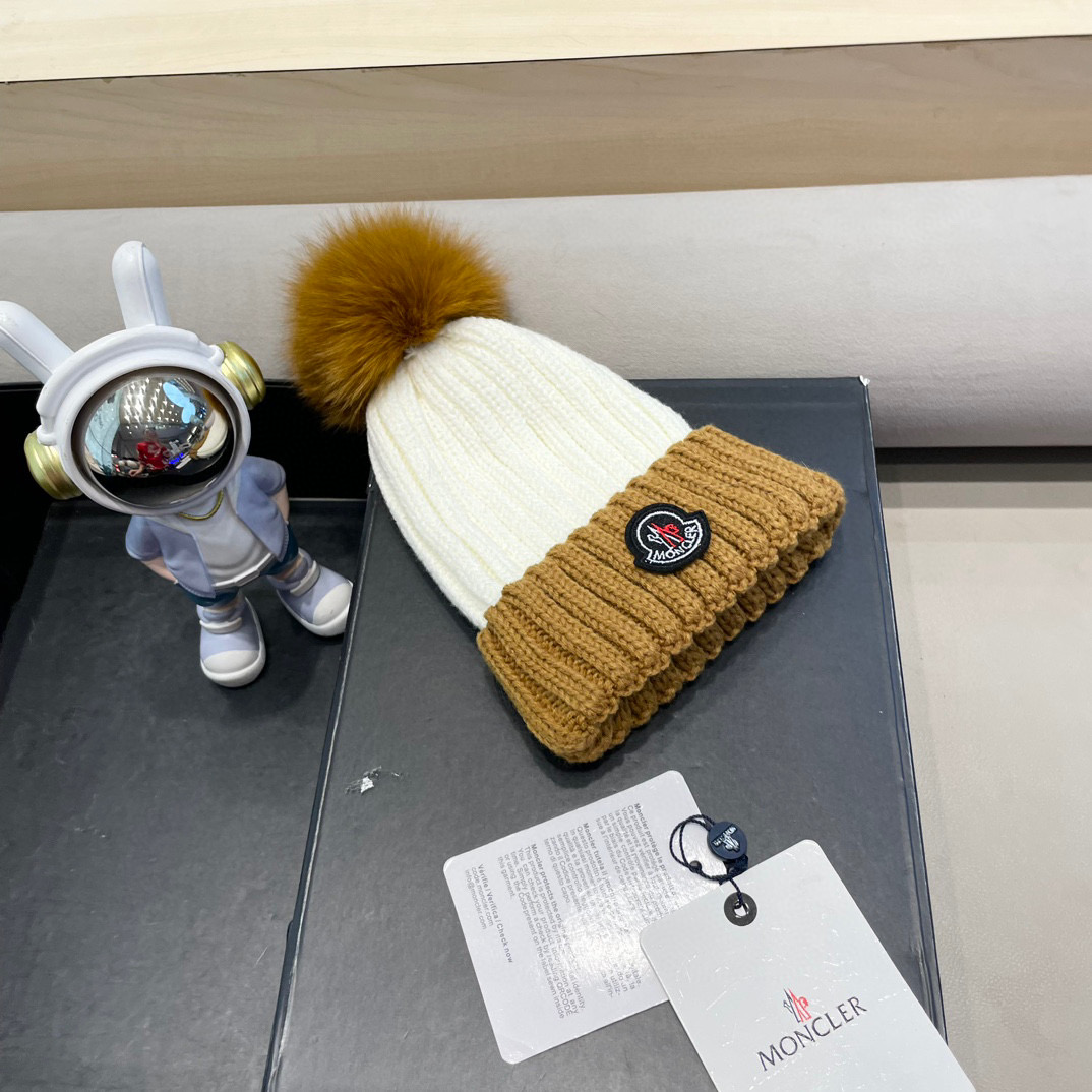 moncler法国定制标冬季保暖针织帽女时髦百搭狐狸毛球拼色可爱毛线帽子