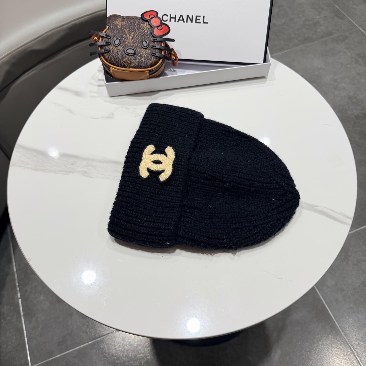 Chanel香奈儿秋冬网红时尚博主推荐款毛线帽，小红书爆款，手感超柔软舒适的针织线帽，弹性极佳！