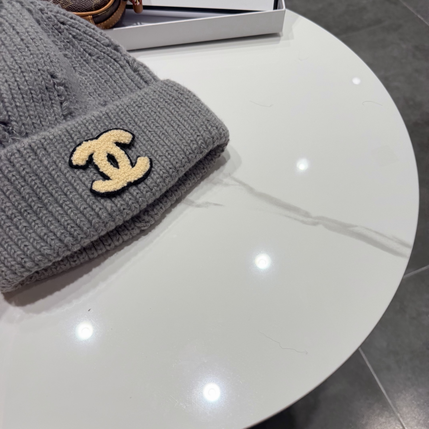 Chanel香奈儿秋冬网红时尚博主推荐款毛线帽，小红书爆款，手感超柔软舒适的针织线帽，弹性极佳！