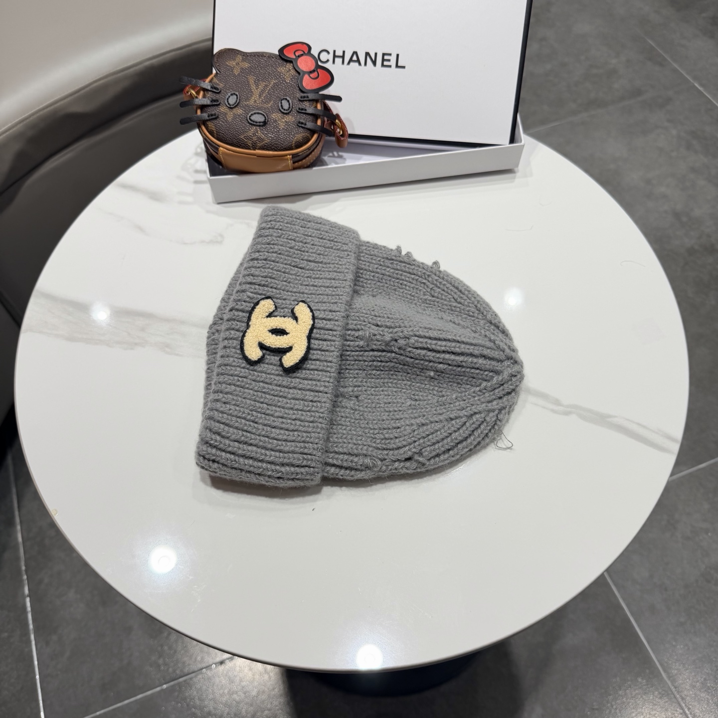 Chanel香奈儿秋冬网红时尚博主推荐款毛线帽，小红书爆款，手感超柔软舒适的针织线帽，弹性极佳！