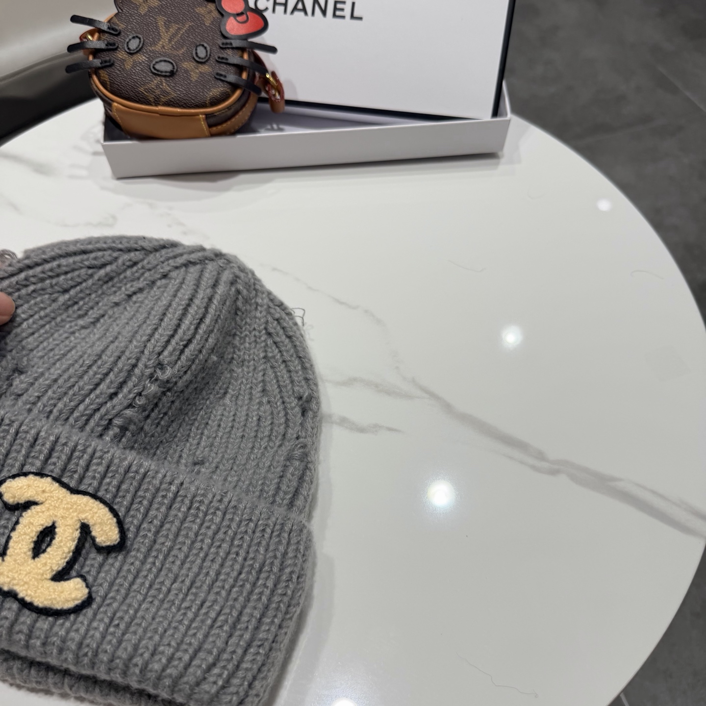 Chanel香奈儿秋冬网红时尚博主推荐款毛线帽，小红书爆款，手感超柔软舒适的针织线帽，弹性极佳！