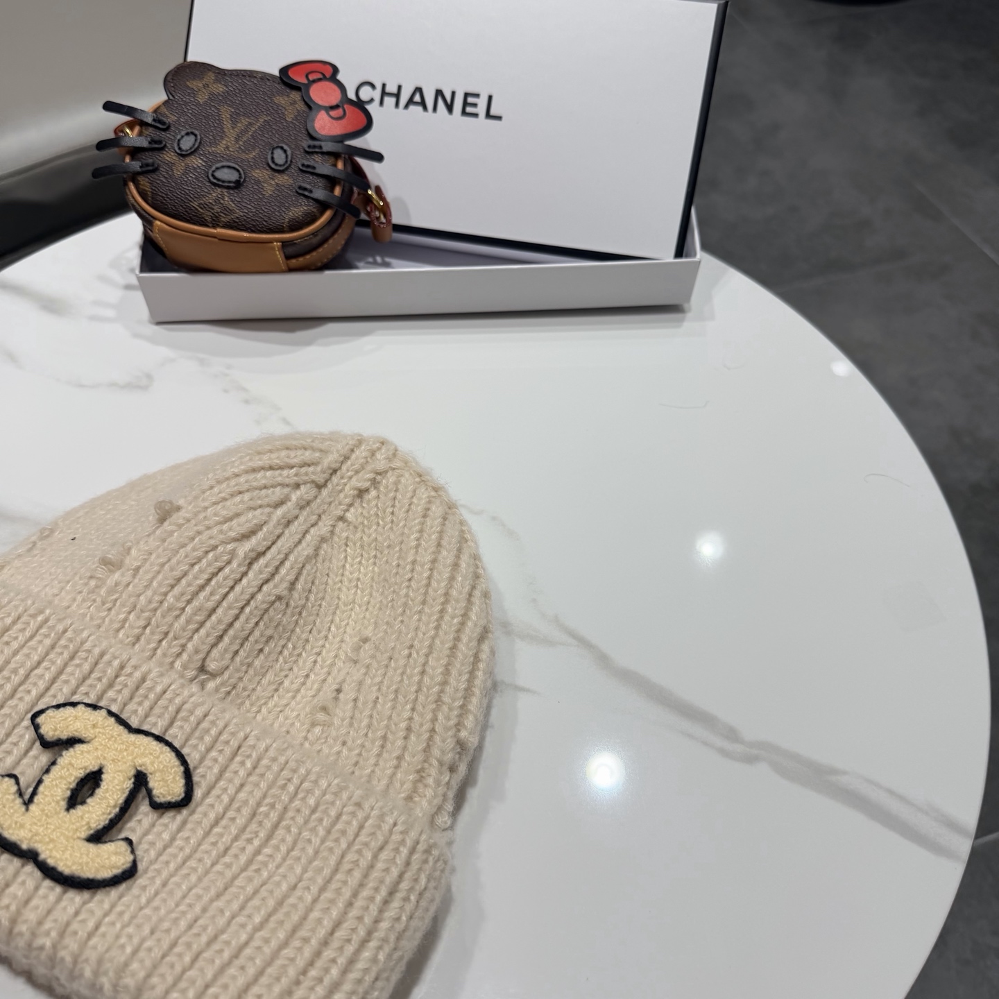 Chanel香奈儿秋冬网红时尚博主推荐款毛线帽，小红书爆款，手感超柔软舒适的针织线帽，弹性极佳！