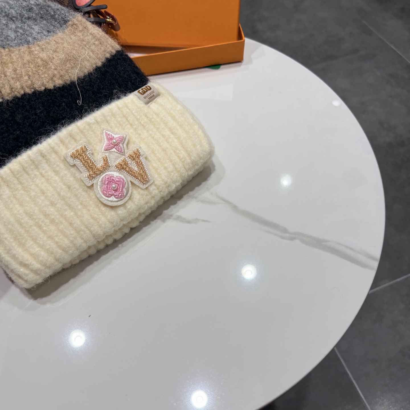 Lv路易斯新款毛线帽