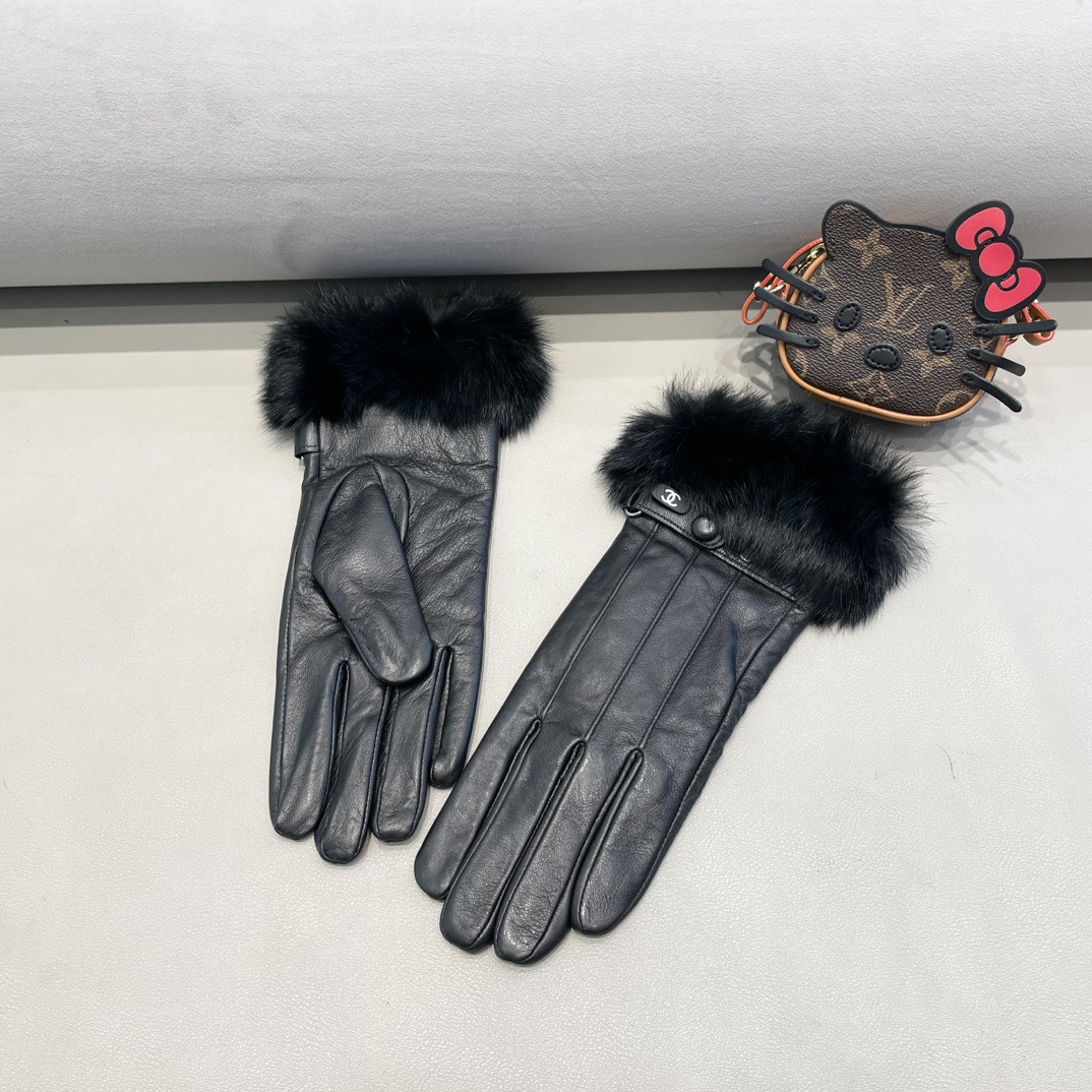 NO:618245,Chanel 2025 Autumn and Winter Lazy Rabbit Wool Sheepskin Gloves are worth comparing the same style with different qualities, killing poor products in the market, imported first-grade sheepskin lazy rabbit fur with box size ML gloves, gloves, chanel, chanel, sheepskin, gloves19860909Chanel 香奈儿2025秋冬懒兔毛羊皮手套值得对比同款不同品质,秒杀市场差产品,进口一级羊皮懒兔毛配盒子码数ML手套,手套,chanel,chanel,sheepskin,gloves,accessory