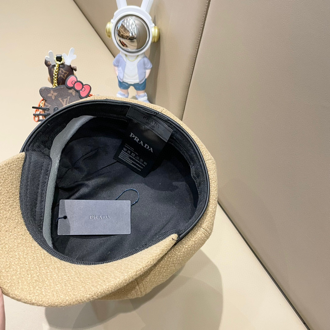 PRADA普拉达帽子女秋冬新款毛呢Pu皮檐拼接八角帽英伦复古百搭显脸小贝雷帽潮