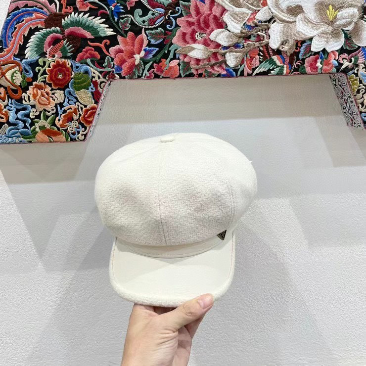PRADA普拉达帽子女秋冬新款毛呢Pu皮檐拼接八角帽英伦复古百搭显脸小贝雷帽潮