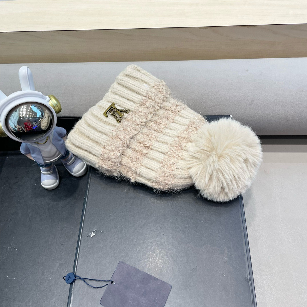 lv路易威登日系兔毛混纺毛线帽子女冬季新款时尚彩条针织帽显脸小百搭包头帽