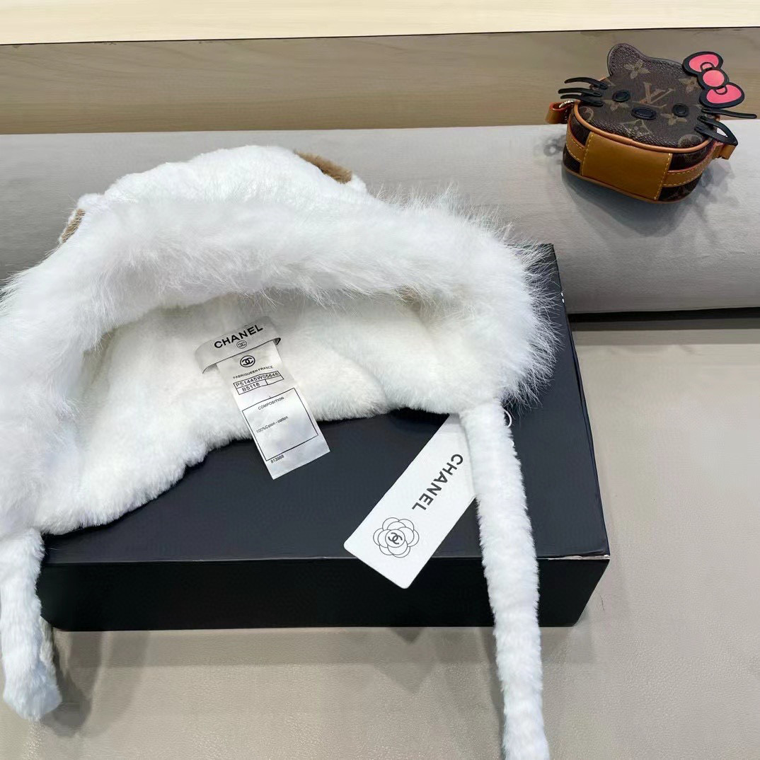 Chanel 日系可爱小熊耳朵拼色毛绒雷锋帽子女秋冬季加厚保暖防风护耳帽潮
