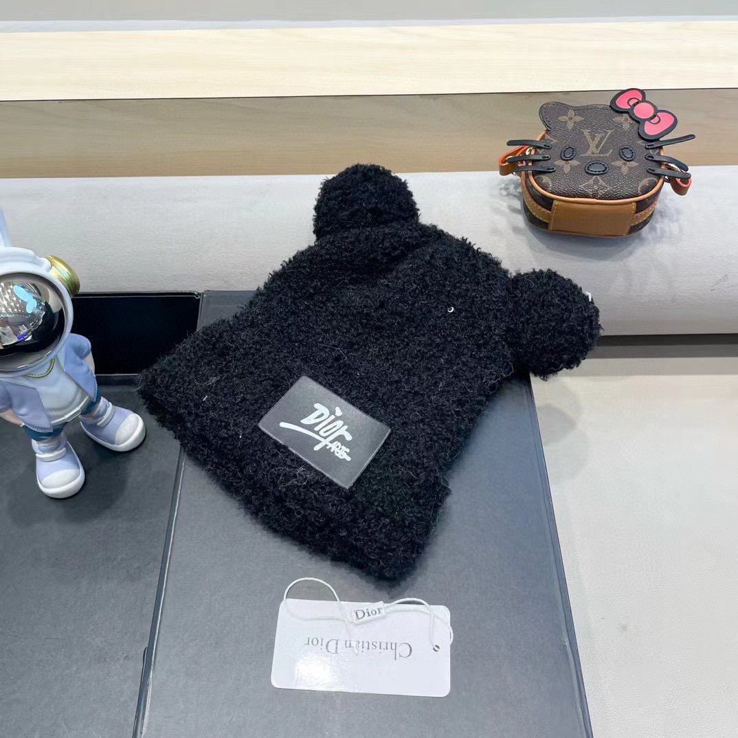 Dior冬季可爱卡通小熊耳朵毛线帽子女日系保暖毛绒加厚护耳学生针织帽