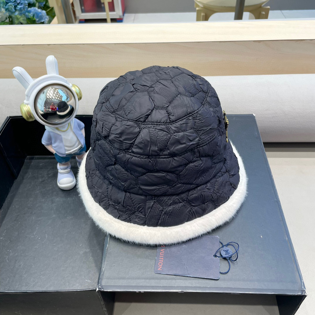 lv路易威登帽子女冬季加绒水桶帽复古小众钟型盆帽显脸小韩国毛绒保暖渔夫帽