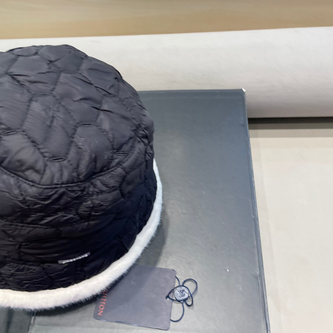 lv路易威登帽子女冬季加绒水桶帽复古小众钟型盆帽显脸小韩国毛绒保暖渔夫帽