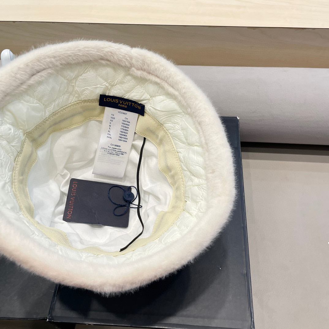 lv路易威登帽子女冬季加绒水桶帽复古小众钟型盆帽显脸小韩国毛绒保暖渔夫帽