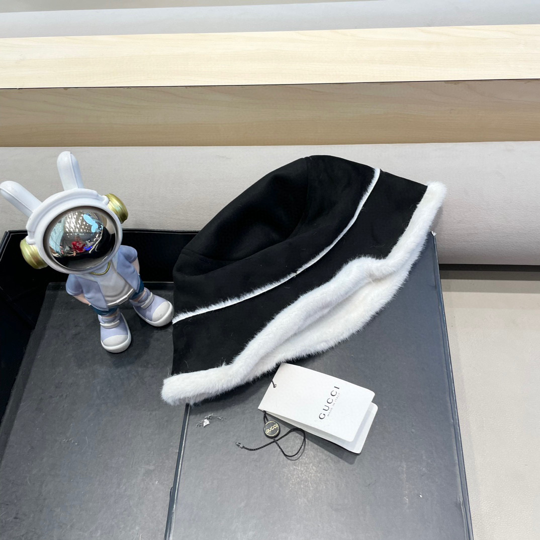 Gucci复古麂皮绒渔夫帽子女秋冬百搭加厚保暖显脸小毛绒帽遮素颜水桶帽