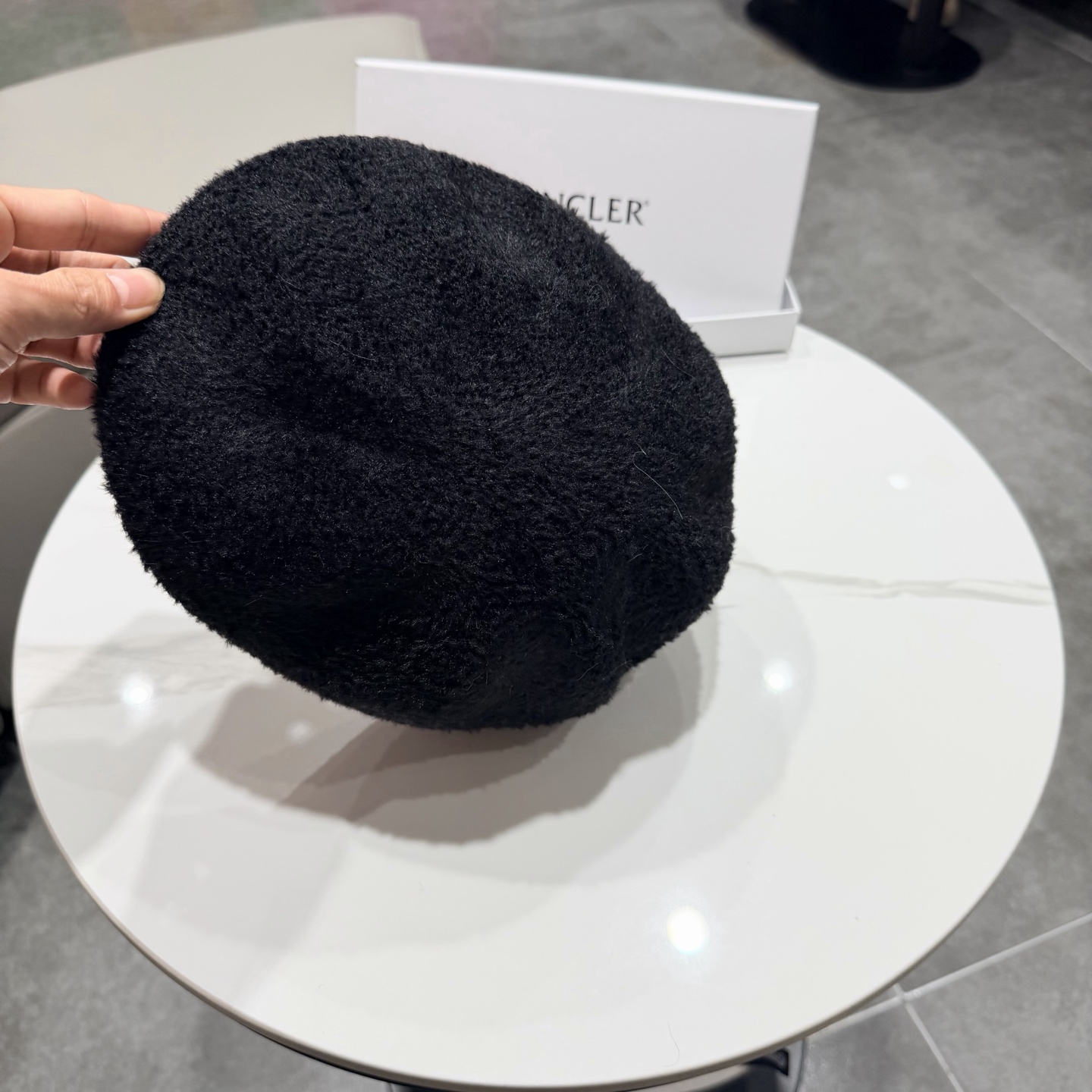 Prada普拉达2026爆款冰岛贝雷帽女冬新款ins时尚百搭日系文艺正反戴蓓蕾